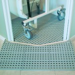 Solution avec rampe d'accès à la douche et bac de douche comblé